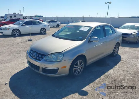 2006 Volkswagen Jetta 2.5 из США, поврежденный, VIN 3VWRF71KX6M692057